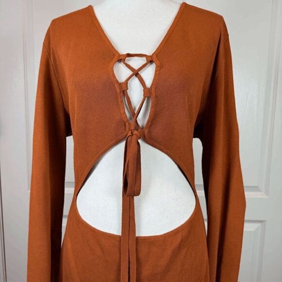 GoodTimesUSA Burnt Orange Copper Stretch Midi Dress Cut Outs Laced Front Size 3X - Picture 3 of 13